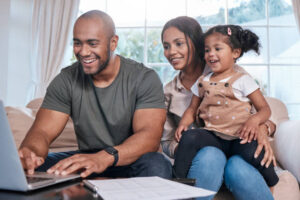 Read more about the article Smart Budgeting Tips for Families: Managing Household Finances (All You Need To Know)